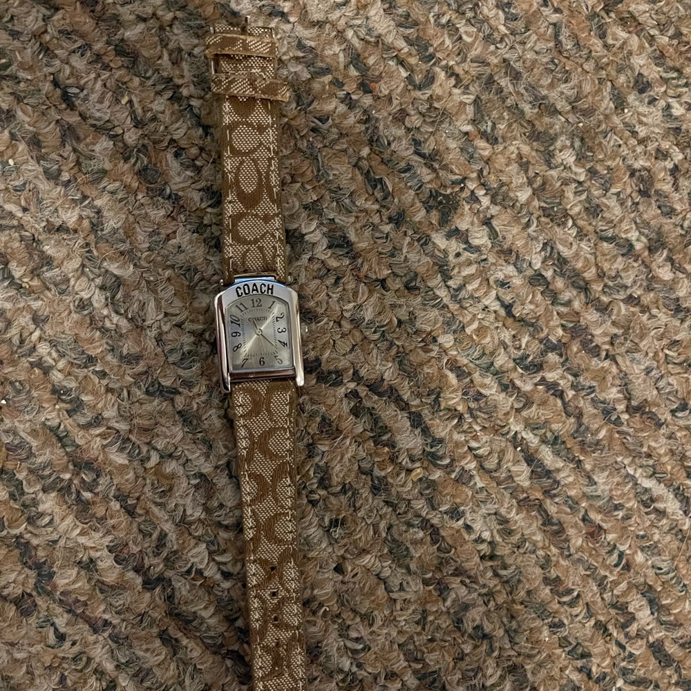 Coach watch - Picture 3 of 8